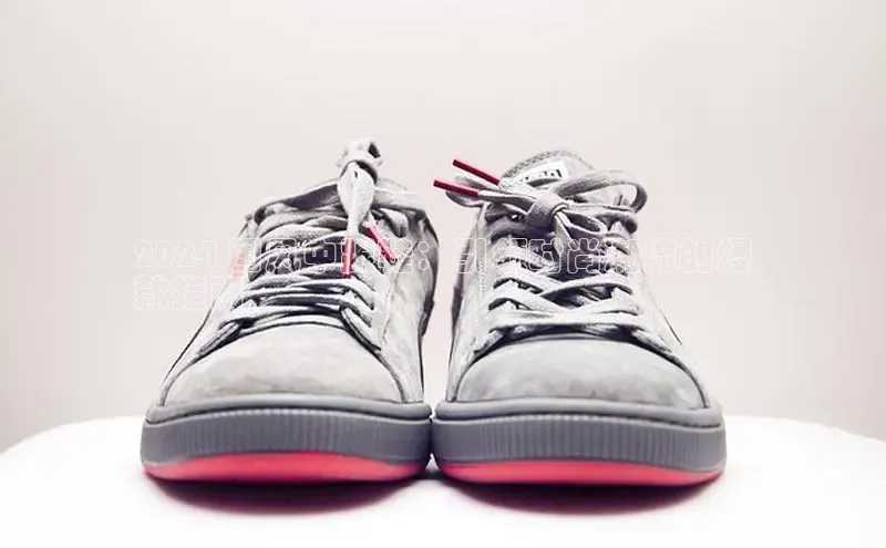 意昂体育官网小度商城2024 国风中跟鞋：引领时尚潮流的爆
款指南